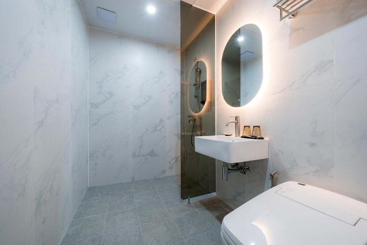 Brown Dot Hotel Pyeonghwa Plaza Mokpo Bagian luar foto