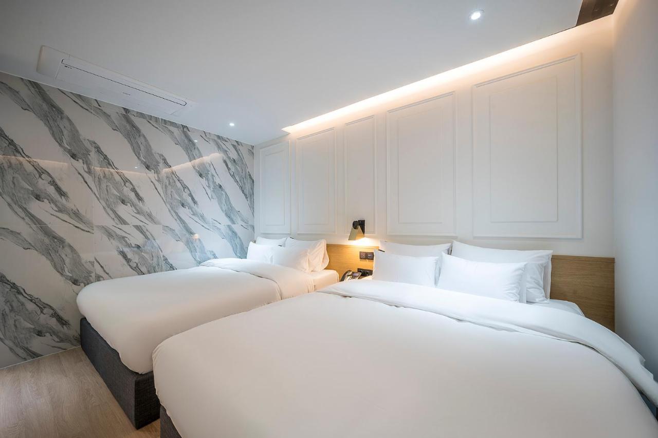 Brown Dot Hotel Pyeonghwa Plaza Mokpo Bagian luar foto
