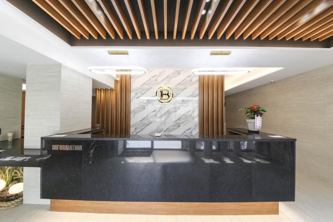 Brown Dot Hotel Pyeonghwa Plaza Mokpo Bagian luar foto
